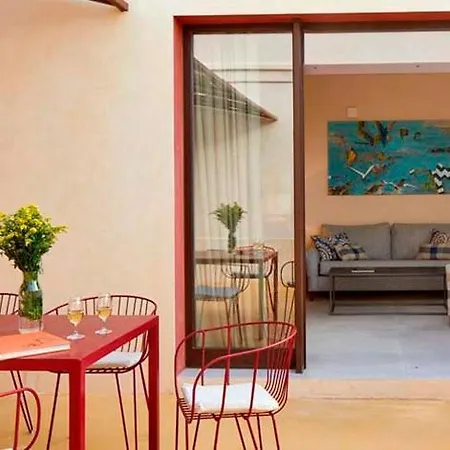 Trafalgar Polo Club Apartment *